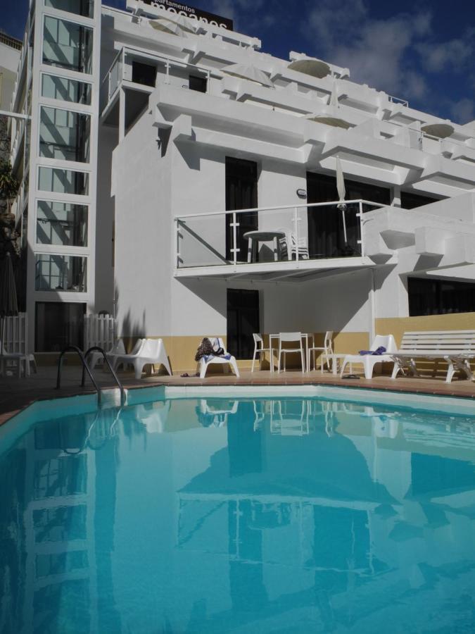 Apartamentos Los Mocanes Puerto Rico  Exterior photo